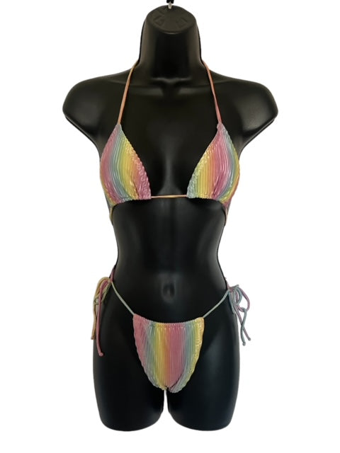 Rainbow triangle top and string bottom